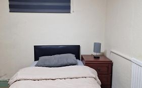 Room Near East Midland Airport 8